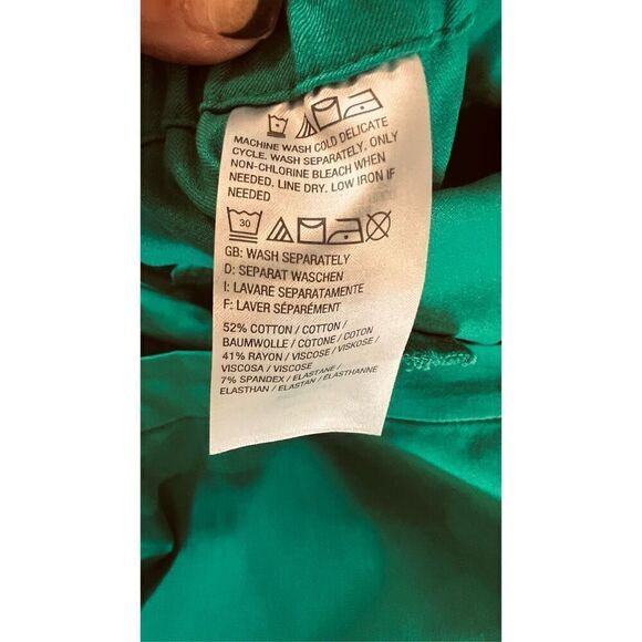 Isaac Mizrahi Live Green Bermuda Shorts WOmens Size 28WP - Picture 7 of 11